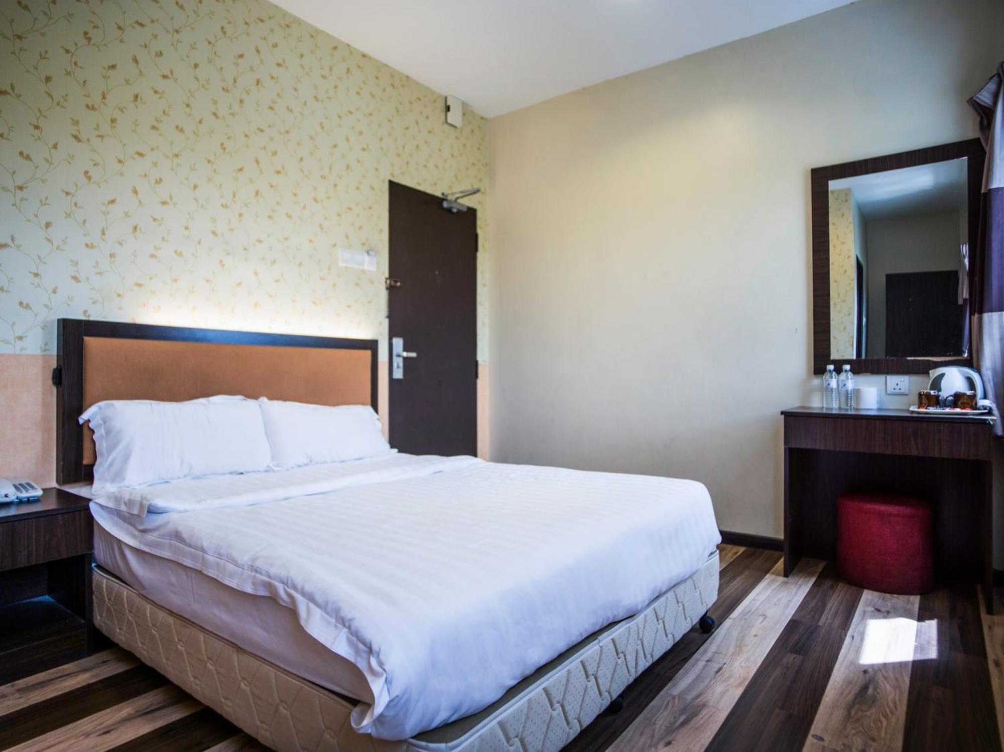 Sky Star Hotel Klia/Klia2 Kampong Bekoh Eksteriør billede